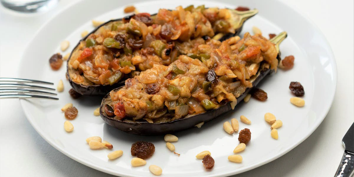 Receta de Berenjenas rellenas de verduras al estilo turco