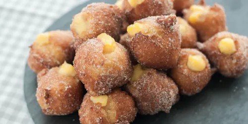 Cómo hacer buñuelos de viento. Postre tradicional de Todos los Santos,, Carnaval y Semana Santa. Paso a paso con fotos y vídeo para que te queden perfectos.