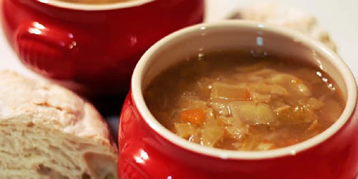 Receta de Caldo blanco gallego con repollo