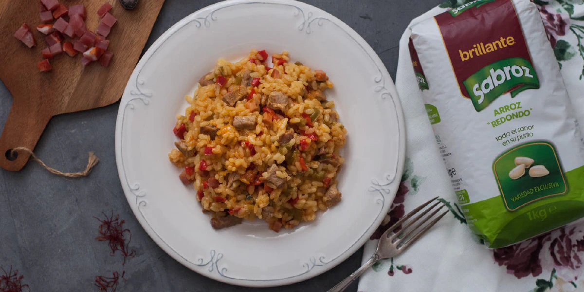 Receta de Cómo hacer un arroz ibérico. Receta de arroz con lomo y verduras