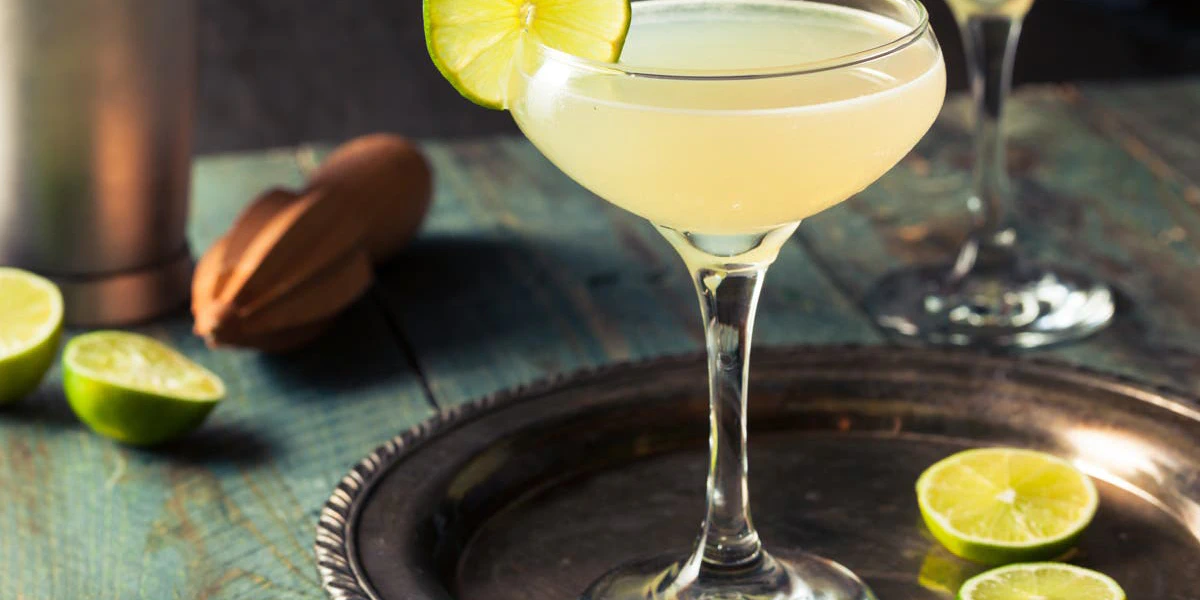 Receta de Cómo hacer un cóctel Daiquiri