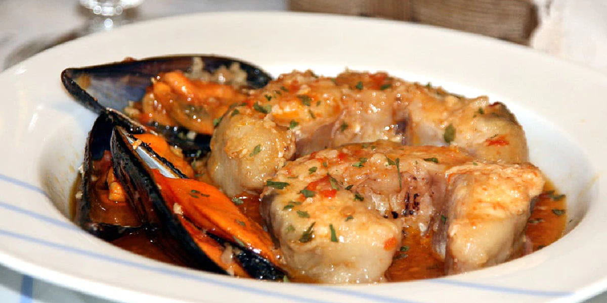 Receta de Congrio con mejillones a la marinera